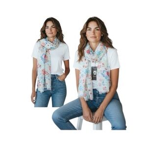 Charlotte Daniel Scarf